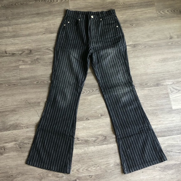 Princess Polly Striped Flared Jeans Dark-Wash Size 4 - Picture 3 of 3